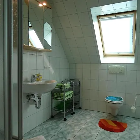 Apartment Charmante In Mit Garten *